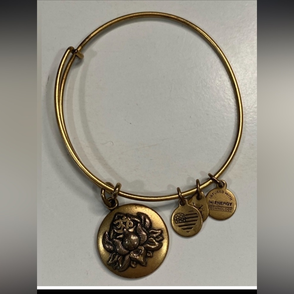 Alex and Ani Lotus Peace Petals Charm Rafaelian Gold finish Expandable 2" to3.5”